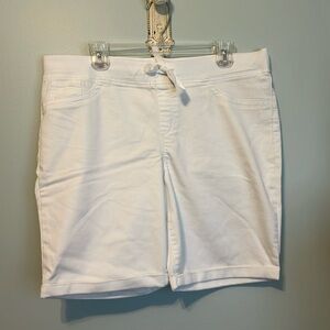 No Boundaries Shorts